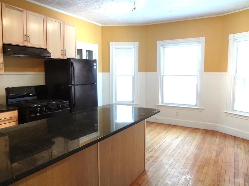 137/139 Neal Street – Apartment 1 – Portland