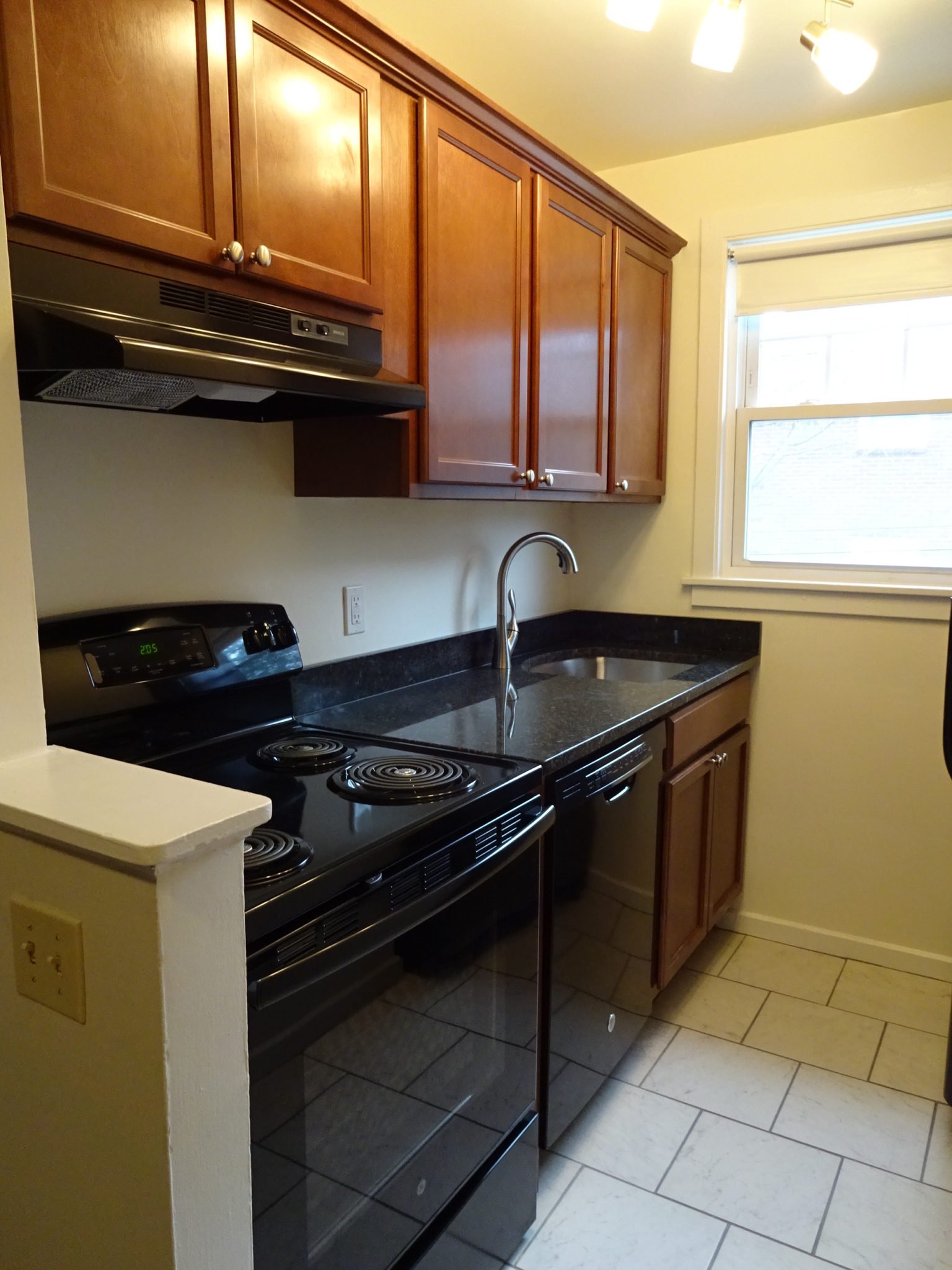 304 Eastern Promenade Apartment 8 Portland Portland, Maine