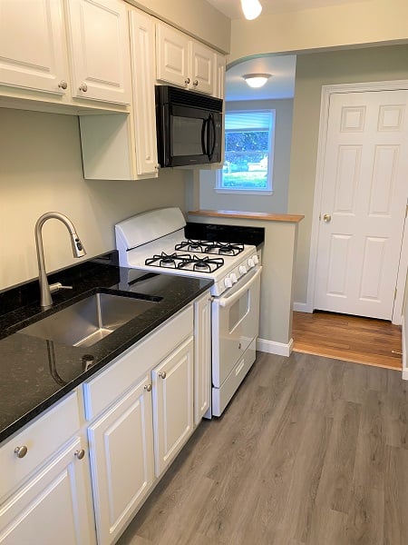 118 Margaret Street – Apartment B – South Portland