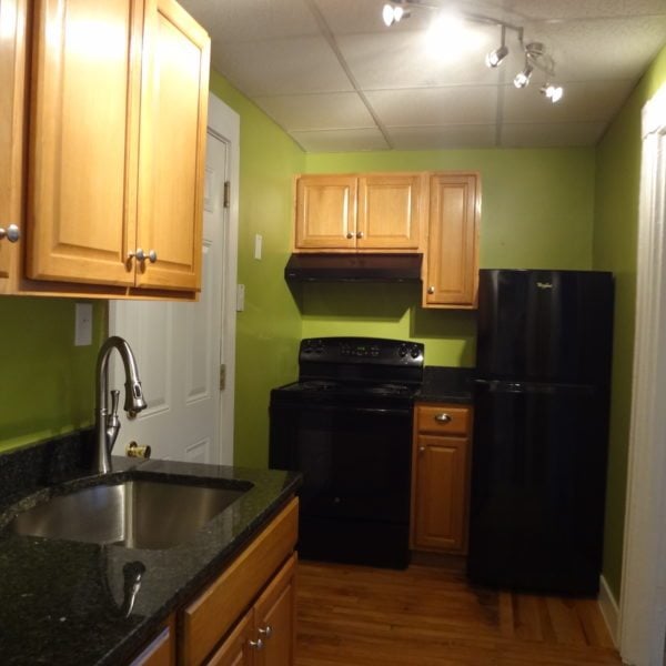 123 Sherman Street – Apartment 3