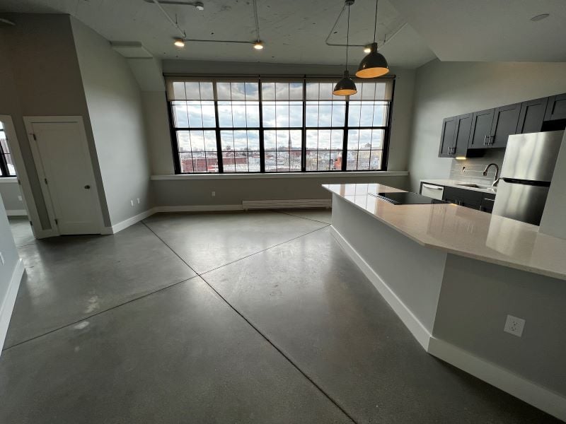 Apt 524 – Lofts on the Levee | Biddeford ** One-month free rent!!! **