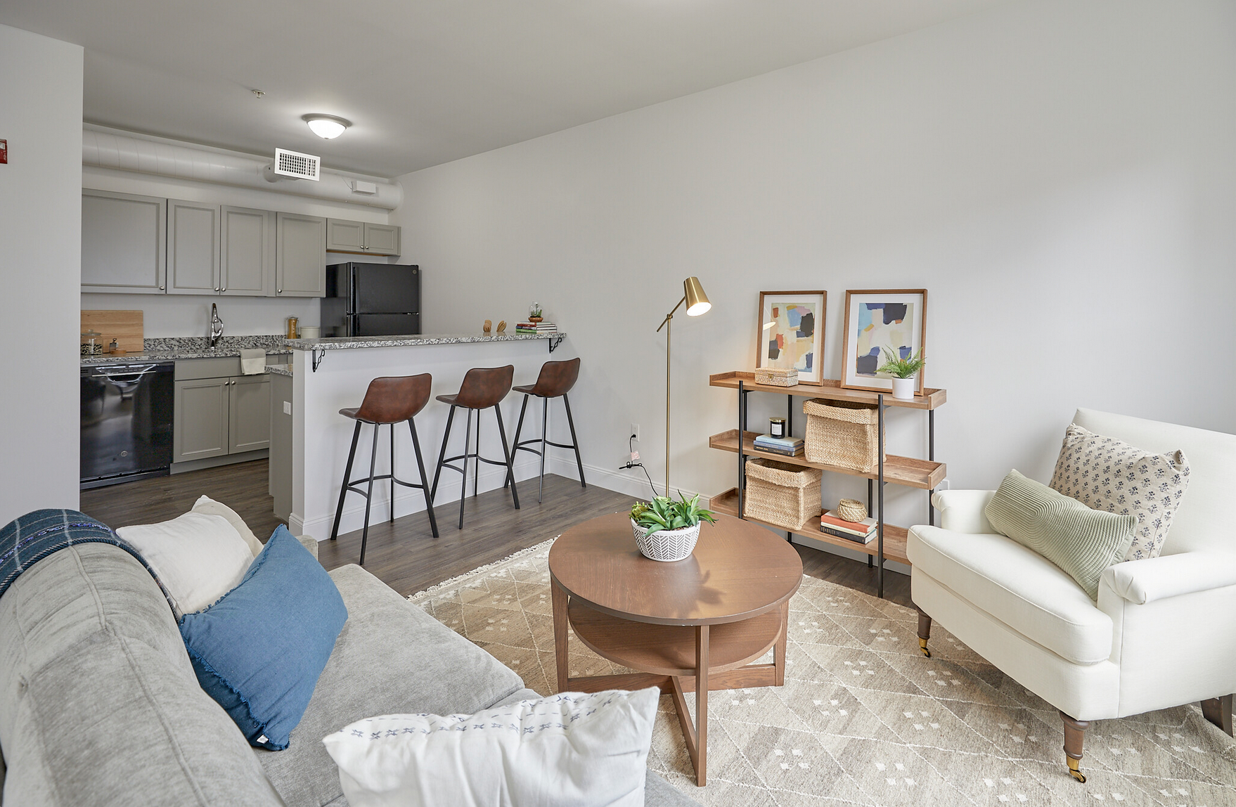 132 Marginal Way – Apartment 219 – Portland **ALL UTILITIES INCLUDED**